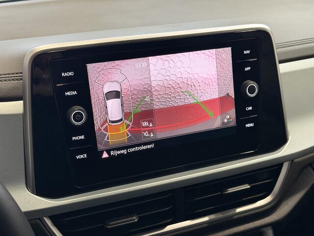 Volkswagen T-Roc 1.5 TSI 150PK EVO ADAP.CRUISE LED VIR.COCKPIT STOEL/.VERW. CAMERA TREKHAAK LMV 03.2025 HALF LEDER DODE.HOEK.DET "Volkswagen rijden begint bij Topautos.nl - 75 topmodellen direct op voorraad!"