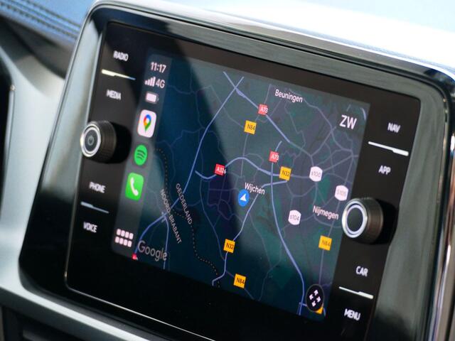 Volkswagen T-Roc ?NIEUWE AUTO? 1.5 TSI 150PK R-LINE EVO IQ LIGHT ALCANTARA ELEK.KLEP CARPLAY STOEL/STUUR VERW. 18"LMV VIR.COCKPIT RLINE R LINE "Volkswagen rijden begint bij Topautos.nl - 75 topmodellen direct op voorraad!"