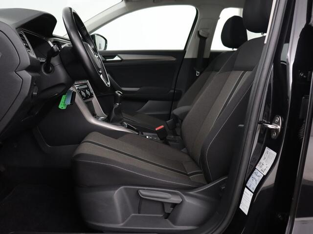 Volkswagen T-Roc 1.0 TSI Style | Camera | Carplay | Climate control | Full LED | Navigatie | Adaptive cruise | Parkeerhulp | 18'' | Bluetooth