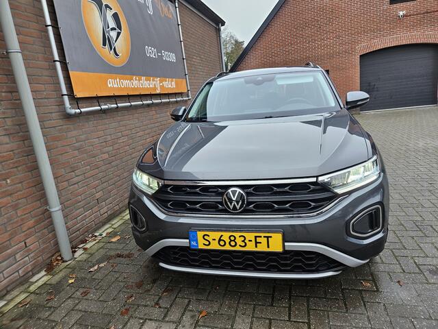 Volkswagen T-Roc 1.5 TSI Life Business