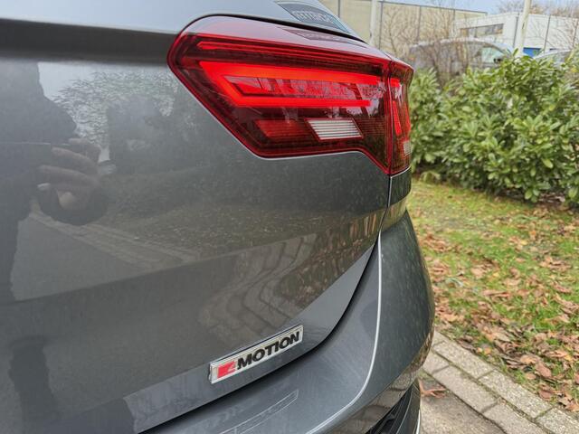 Volkswagen T-Roc 2.0 TSI 190PK DSG 4Motion SportoNavioACC