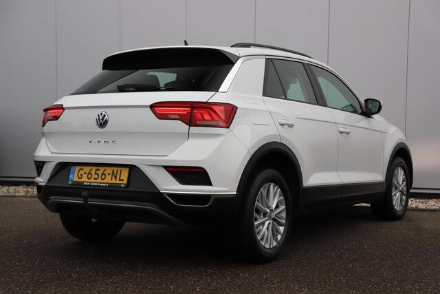 Volkswagen T-Roc 1.5 TSI Style 150PK Automaat Trekhaak Carplay/AndroidNavigatie Achteruitrijcamera Airco Adaptive Cruise Control Lane Assist