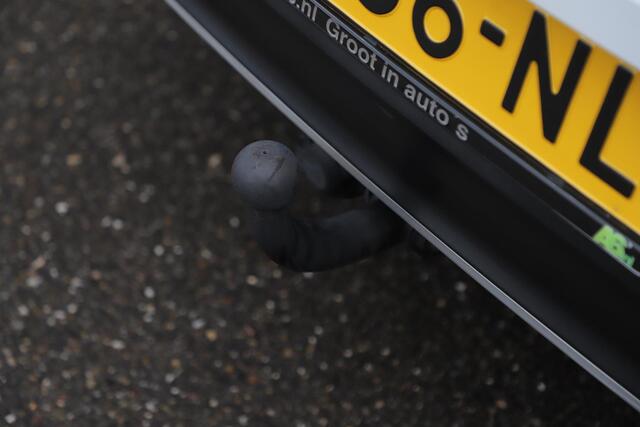 Volkswagen T-Roc 1.5 TSI Style 150PK Automaat Trekhaak Carplay/AndroidNavigatie Achteruitrijcamera Airco Adaptive Cruise Control Lane Assist