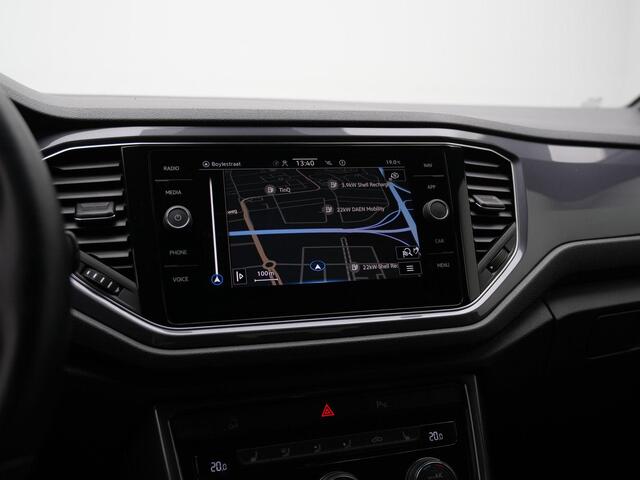 Volkswagen T-Roc 1.5 TSI 150 pk DSG Sport Business R / R-Line | Trekhaak | Stoelverwarming | Navigatie | Adaptive Cruise | Parkeersensoren voor/achter | Digital Cockpit Pro