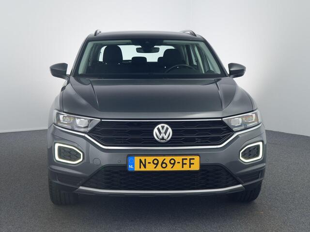 Volkswagen T-Roc 1.5 TSI Sport Business R | 19 inch Suzuka | Virtual |