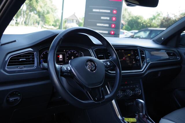 Volkswagen T-Roc 2.0 TSI 4Motion 190 PK R-Line Automaat, *NL-AUTO*, Panoramadak, Winterpakket, Carplay, Camera, Beats-Audio