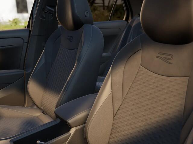 Volkswagen T-Roc R-Line First Edition 1.5 eTSI 150 PK 7 versn. DSG · Assistance Pakket · Black Style Pakket · Multimedia Pakket · Tech Pakket Plus