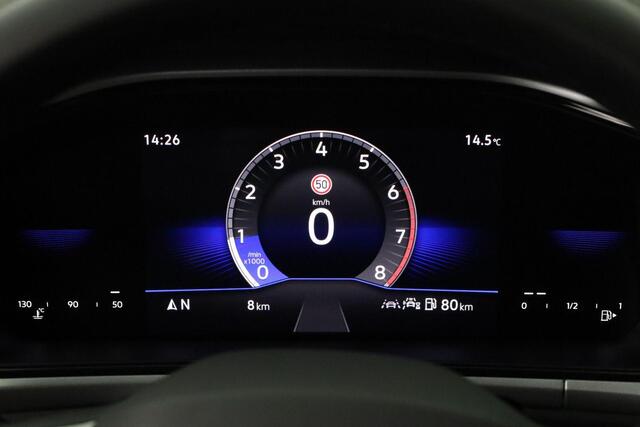 Volkswagen T-Roc Life Edition 1.0 TSI 85 kW / 116 pk | LED | Camera | Trekhaak | Park Assist | Keyless | 17 inch