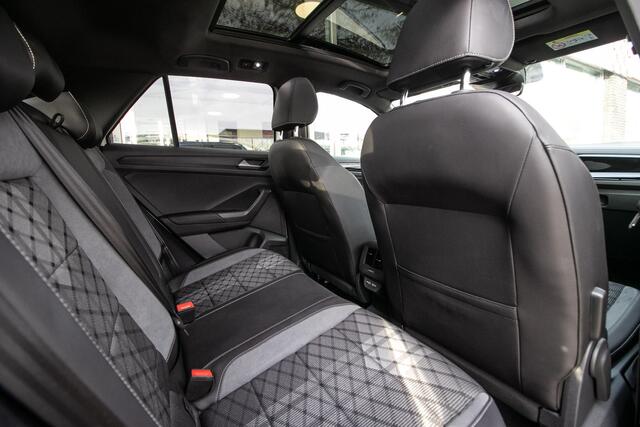 Volkswagen T-Roc 1.5 TSI R-Line Edition | Adapt cruise | Panorama dak | 18" Lmv |