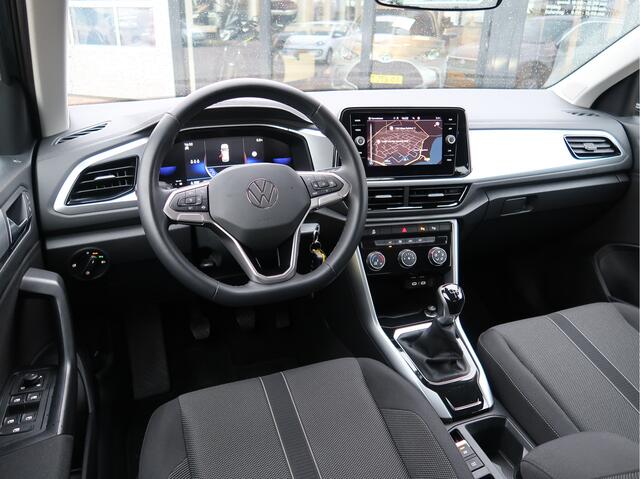 Volkswagen T-Roc 1.0 TSI Life | Navigatie | Parkeersensoren | App Connect |
