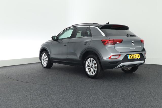 Volkswagen T-Roc 1.5 TSI 150pk DSG Life Edition Stoelverwarming Camera Keyless Led Navigatie