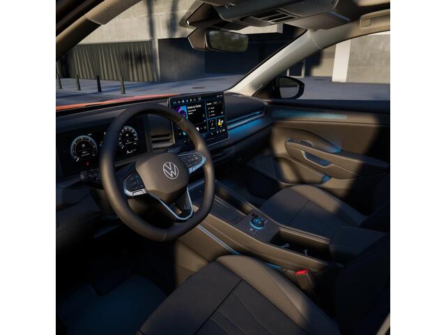 Volkswagen T-Roc Style First Edition | 'App-Connect' draadloze smartphone integratie | 30,5 cm display met 2D en 3D weergave | Achterklep, elektrisch, met sensorgestuurde opening (Easy Open)