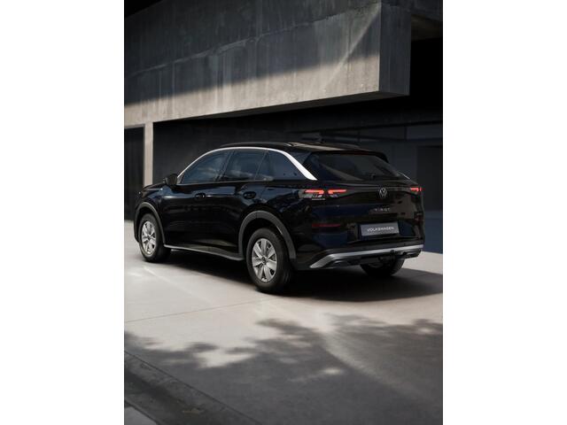 Volkswagen T-Roc Style First Edition | 'App-Connect' draadloze smartphone integratie | 30,5 cm display met 2D en 3D weergave | Achterklep, elektrisch, met sensorgestuurde opening (Easy Open)