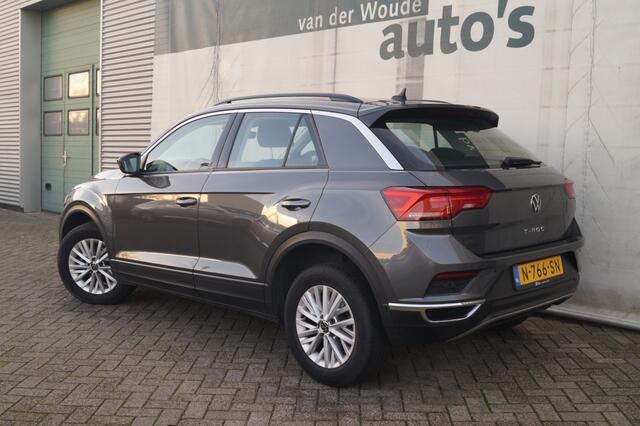 Volkswagen T-Roc 1.5 TSI 150pk DSG Style -NAVI-ECC-PDC-
