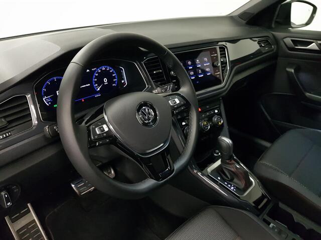 Volkswagen T-Roc 1.5 TSI Sport R-Line | Navigatie | Virtual Cockpit | Climate Control | DAB | Electrische Achterklep | 18"LMV | Stoelverwarming
