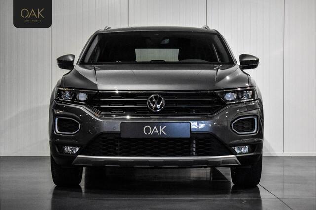 Volkswagen T-Roc 1.5 TSI Sport Aut. | Navigatie | Virtual Cockpit | Half Leder | Camera | 17"LM | NL Auto