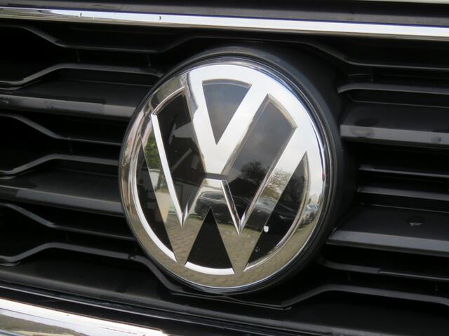 Volkswagen T-Roc 1.0 TSI 115pk STYLE / Leder / 17 Inch / Navi / Carplay / Stoelverw / BOVAG garantie