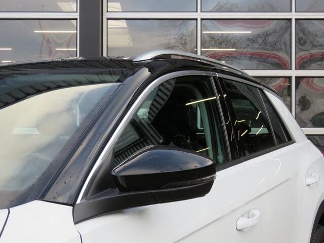 Volkswagen T-Roc 1.0 TSI 115pk STYLE / Leder / 17 Inch / Navi / Carplay / Stoelverw / BOVAG garantie