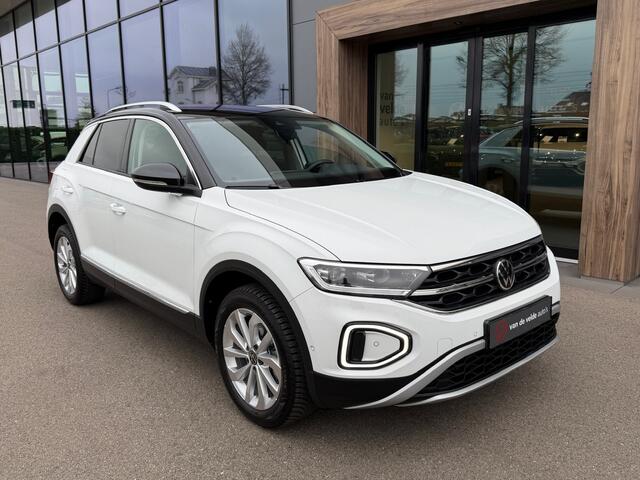 Volkswagen T-Roc 1.5 TSI 150pk DSG Style | Trekhaak | Navi | IQ light | Adapt. Cruise | Rijklaar incl. garantie