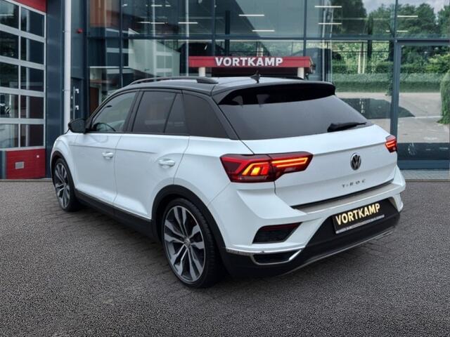 Volkswagen T-Roc 1.5 TSI SPORT PANO/CAMERA/ACC/STOELVERW./NAVI