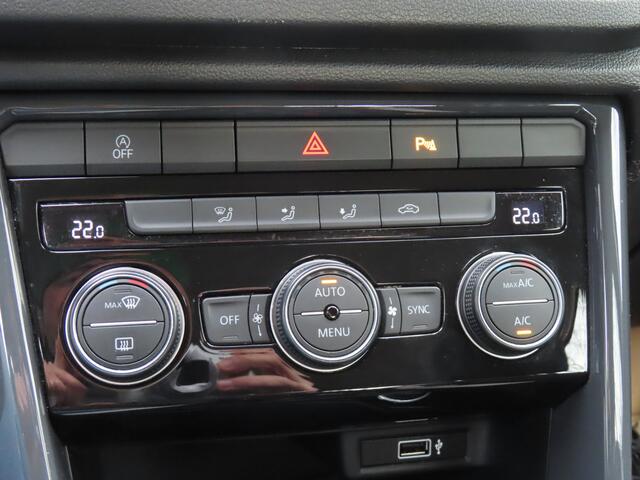 Volkswagen T-Roc 1.5 TSI Sport*LED*ACC*Apple Carplay*