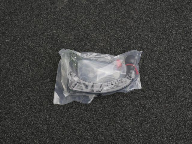 Volkswagen T-Roc Cabriolet 1.5 TSI 150 pk DSG R-Line Edition Grey | Trekhaak | Leder | Navigatie Discover Pro | Beats | Adaptief onderstel | IQ Light | Stuur-/stoelverwarming