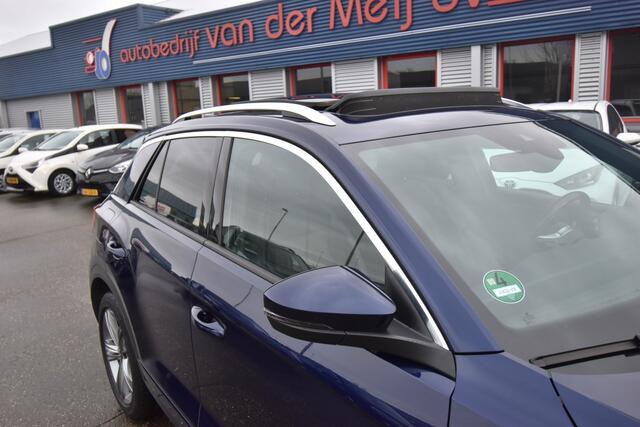 Volkswagen T-Roc 1.5 TSI Sport Business R , A UITRIJ CAM , LMV18 , PANO DAK , LED KOPL , CLIMATR ,