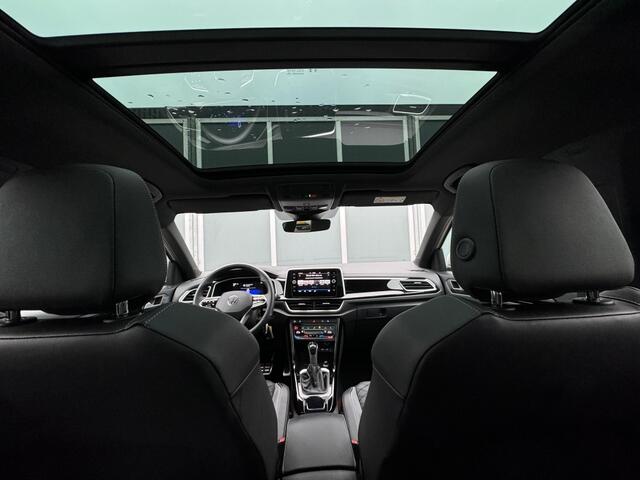 Volkswagen T-Roc 1.5TSI 150pk DSG R-Line Business+ | Pano | Trekhaak