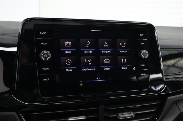 Volkswagen T-Roc 1.5 TSI R-Line Business 150PK DSG | ACC | Matrix LED | Trekhaak