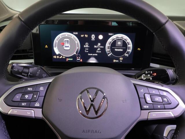 Volkswagen T-Roc Life First Edition 1.5 eTSI 85 kW / 116 PK SUV 7 v