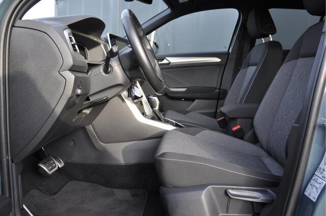 Volkswagen T-Roc 1.5 TSI DSG Life ACC LED NAVI DAB