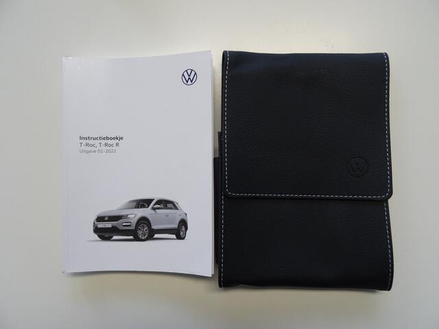 Volkswagen T-Roc 1.5 TSI R-Line * IQ LIGHT * KEYLESS * CARPLAY !!