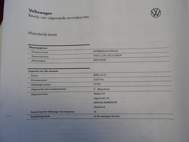 Volkswagen T-Roc 1.5 TSI R-Line * IQ LIGHT * KEYLESS * CARPLAY !!