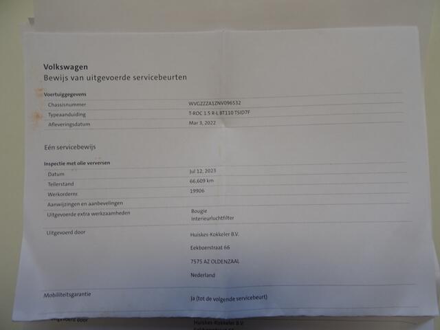 Volkswagen T-Roc 1.5 TSI R-Line * IQ LIGHT * KEYLESS * CARPLAY !!