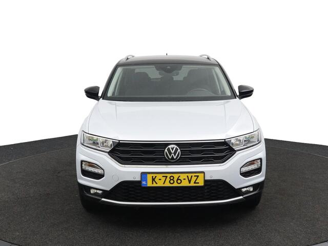 Volkswagen T-Roc 1.5 TSI Style Business Trekhaak | BTW | Rijklaarprijs!