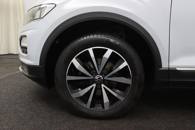 Volkswagen T-Roc 1.5 TSI Style Business Trekhaak | BTW | Rijklaarprijs!