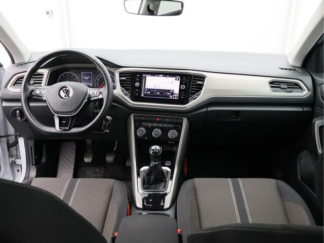 Volkswagen T-Roc 1.0 TSI Style Business/ camera/ schuifdak/ zeer mooi!