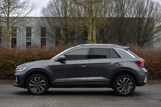 Volkswagen T-Roc 1.5 TSI R-Line Edition Lane ACC IQ Light Camera Keyless Trekhaak