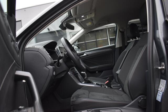 Volkswagen T-Roc 1.5 TSI R-Line Edition Lane ACC IQ Light Camera Keyless Trekhaak