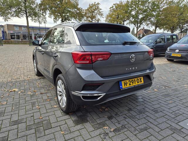Volkswagen T-Roc 1.5 TSI Style Business