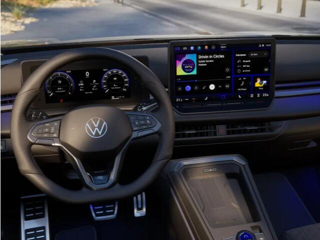 Volkswagen T-Roc R-Line First Edition 1.5 eTSI 110 kW / 150 PK SUV