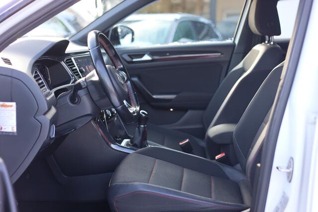 Volkswagen T-Roc 1.5 TSI SPORT R-LINE | NAVI | CARPLAY | CAMERA