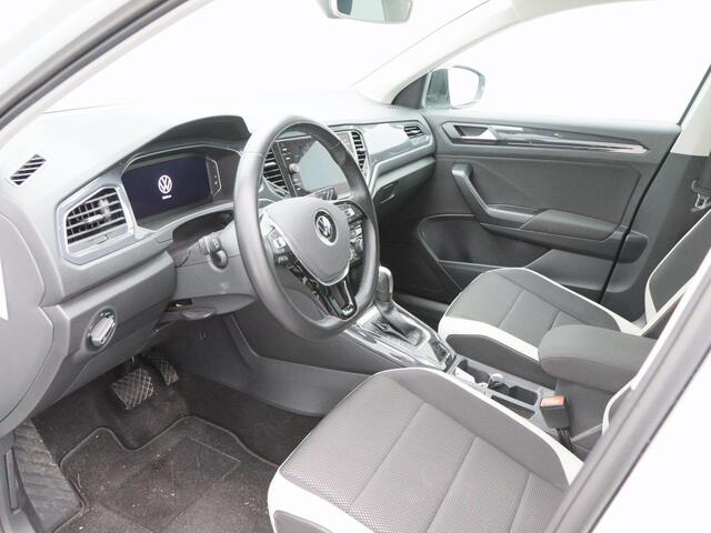 Volkswagen T-Roc 1.5 TSi 150 Pk Automaat Sport | Virtual Cockpit | Adaptive Cruise | Achtreruitrijcamera | Stoel- & Stuurverwarming | CarPlay | 18 Inch | 62.032 Km