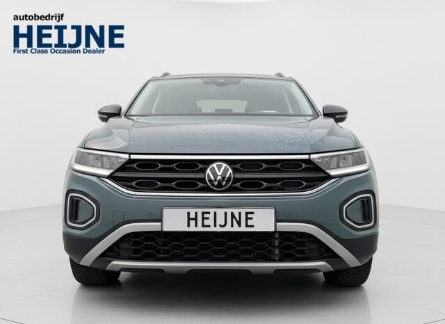 Volkswagen T-Roc TSI 115PK LIFE GOAL EDITION NAVI/CARPLAY/STOELVERWARMING