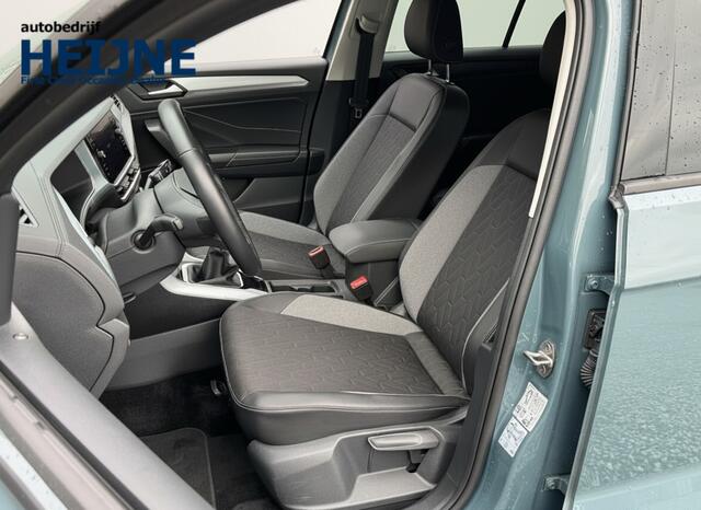Volkswagen T-Roc TSI 115PK LIFE GOAL EDITION NAVI/CARPLAY/STOELVERWARMING