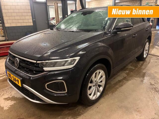 Volkswagen T-Roc 1.5 TSI 150PK AUTOMAAT! LED/ADAP.CRUISE/CARPLAY