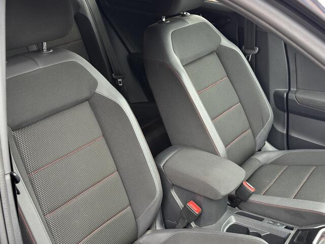 Volkswagen T-Roc 1.5 TSI Sport,Navi,Carpl,Trekh,Cam,Cruise,Led