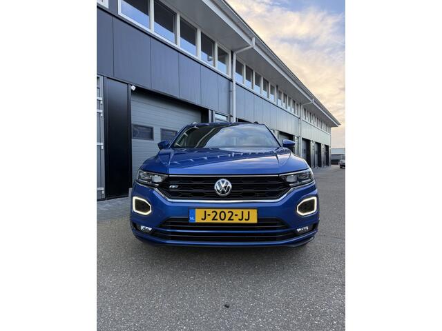 Volkswagen T-Roc 1.5 TSI Sport BnsR Panoramadak / Virtual Cockpit / Camera / Afne