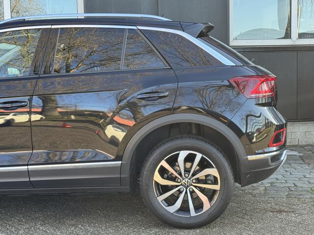 Volkswagen T-Roc 1.5TSI Style/iQ Light/Dodehoekdet/Carplay/Stoelverw/Elek achterk