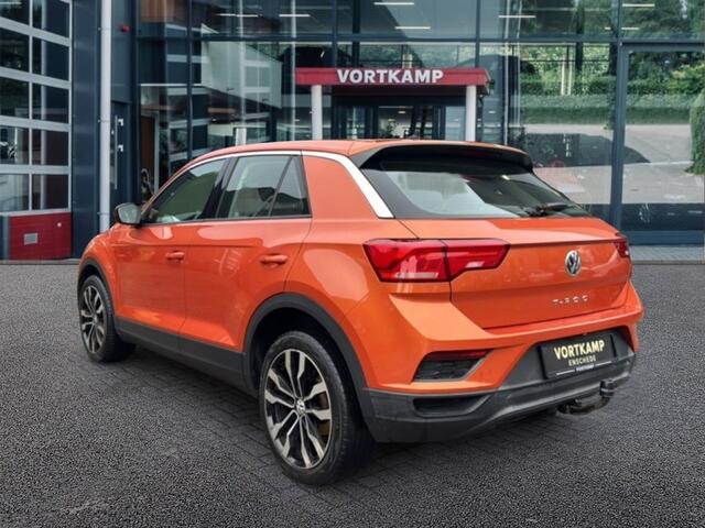 Volkswagen T-Roc 1.0 TSI CAMERA/STOELVERW/LANE-ASS/FRONT-ASS